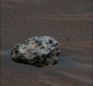 Meteorito de ferro e níquel em Marte